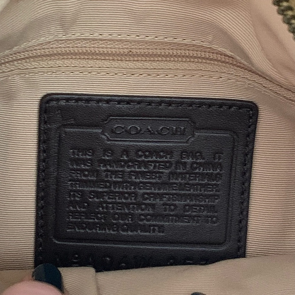 COACH Purse (Authentic) - Picture 6 of 6